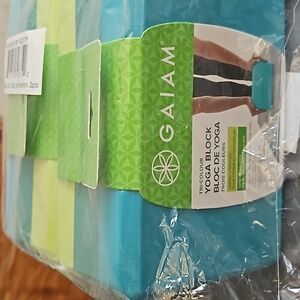 Brand new yoga blocks.